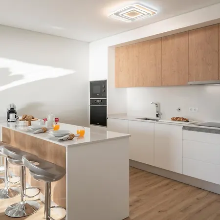 Saraiva Hills I By An Island Apartment